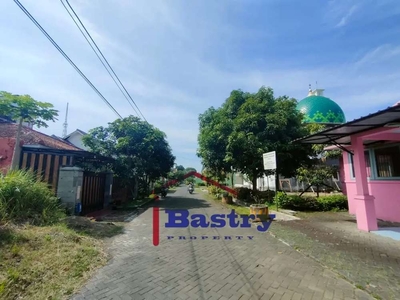 Tanah Samping Araya Kota Malang Dekat Masjid