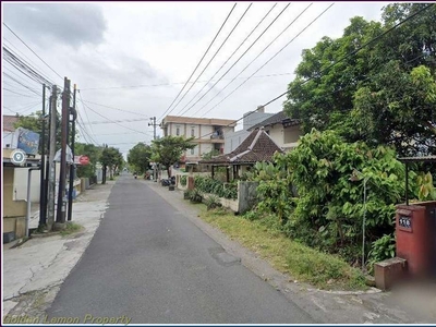 Tanah Seturan Jogja, Area Kost Exclusive : Mobil Papasan