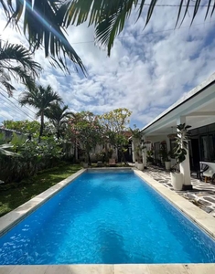 Villa tropical Kerobokan Kuta Utara Badung Bali