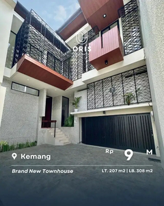 Brand New Dijual Rumah Dalam Townhouse di Kemang Jakarta Selatan