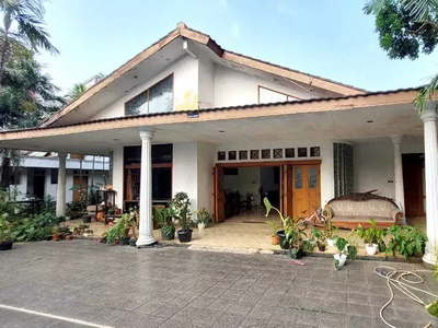 Di Jual Rumah di Jl Binakarya, Kebayoran Baru, Jakarta Selatan