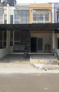 Dijual Cepat Rumah 2,5 Lt Siap Huni di Golden Palm Residences