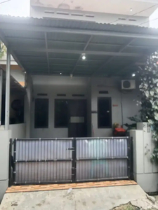 Disewa rumah semi furnish