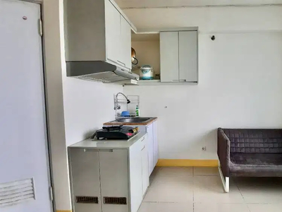 DISEWAKAN APARTEMEN 2BR CORNER semi furnished Green Pramuka City