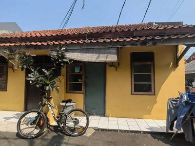 DISEWAKAN RUMAH KECIL