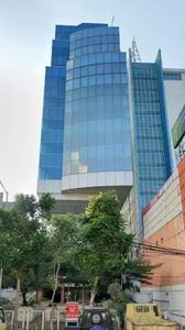 Gedung 10 lantai pusat kota surabaya siap beroperasi