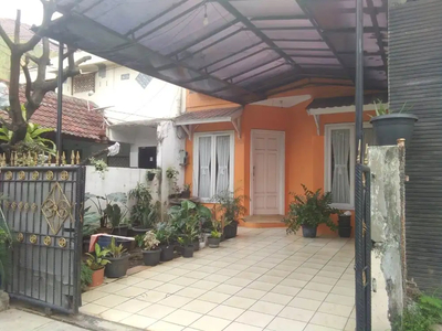 Rumah 2lt siap huni luas 120m2 Type 3KT di Harapan Baru Regency Bekasi