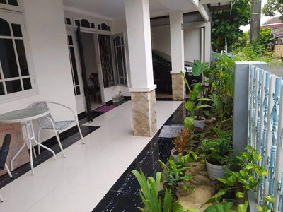 Rumah Asri Komplek Pinang Griya Permai Kota Tangerang.