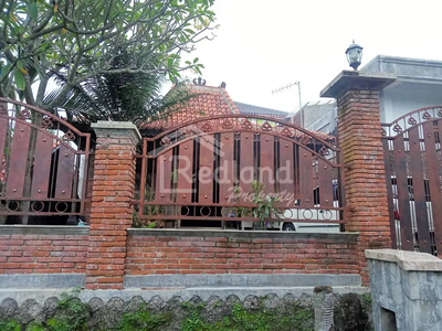 Rumah di daerah Pasadena , Semarang ( Ls 5919 )