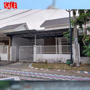 Rumah Dijual Belakang Puri Surya Jaya di Perum Valencia, Sidoarjo