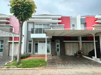 Rumah Mewah 2 Lantai Siap AJB di Amerika Latin Greenlake City