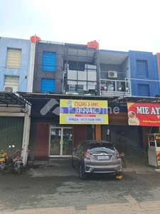 Disewakan Rumah / Ruko Cocok Untuk Kantor di Taman Royal 1 Rp70 Juta/tahun | Pinhome