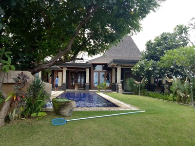 For Sale Villa Cantik Hadap Pantai Lovina Beach Bali Full Furnish