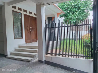 *MURAH* Disewakan Rumah Terawat Sangat Luas Di Atapani Full Furnished