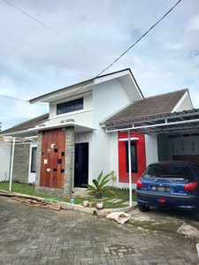 Rumah Cakep di Lingkungan Sejuk dekat Jalan Kaliurang