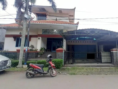 Rumah Klasik Terawat, dekat Cihanjuang Cimahi Siap Huni, Good Location