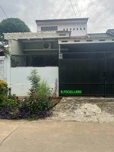 Rumah Komplek Jalan 2 Truk dekat pasar CIPADU