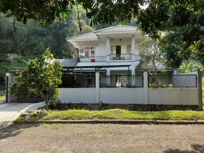 Rumah siap huni di Ciwaruga Bandung Utara