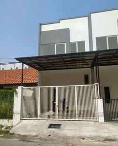 Rumah Smart Dua Lantai Baru Gress di Rungkut Asri