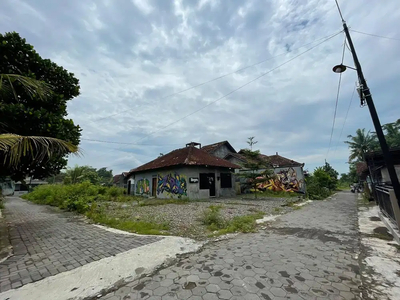 Tanah Tepi Jalan di Kaliurang Sleman, Cocok Huni maupun Investasi