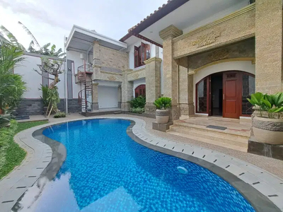 Villa Luxury Strategis Renon Denpasar Bali
