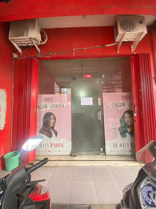 Dijual Ruko Dan Isi Salon di Jalan Kalpataru Malang Jatim