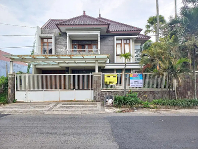 Dijual Rumah 2 Lantai Siap Huni di Jalan Tidar, Sukun Malang