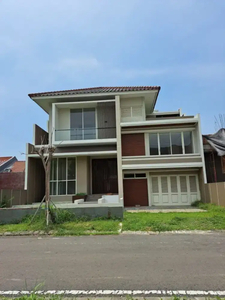 Dijual rumah baru gress, design minimalis