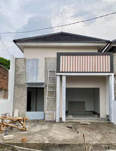 Dijual Rumah Baru Tanah Luas di Pedurungan