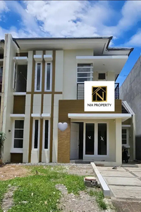 DIJUAL RUMAH CANTIK, baru renovasi , di Legenda Wisata, Cibubur