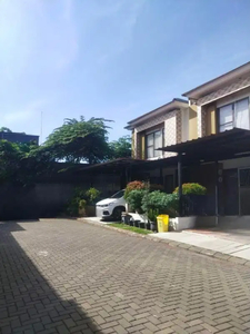 Dijual Rumah Full Furnished di Premier Serenity, Bekasi Timur
