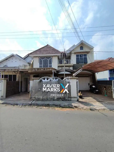 Dijual Rumah Luas Terawat 2 Lantai Lokasi Strategis di Bandulan Malang