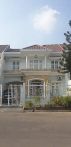 Dijual Rumah Mewah 2 lantai di Harapan Indah Regency Bekasi