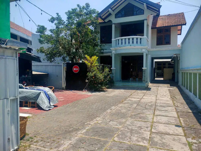 DIJUAL RUMAH MEWAH JL KASIPAH 2 LANTAI LUAS DEKAT KOTA SIAP HUNI