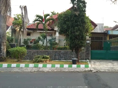 Dijual Rumah Tinggal di Pusat Kota di Daerah Gunung - Gunung, Malang