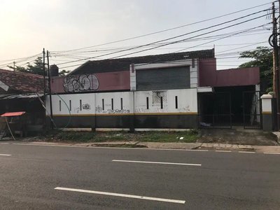 DIJUAL TANAH DAN BANGUNAN (ada Kost 8 pintu) di Jakarta Timur