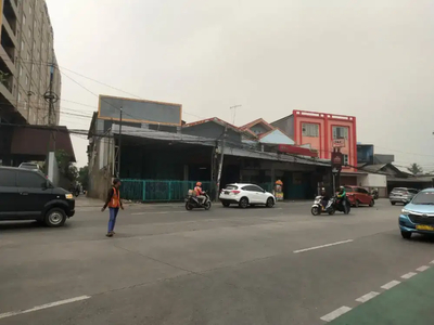 Gudang Pinggir Jalan Bonus Rumah di Jl. Cut Meutia, Bekasi