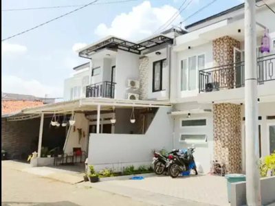 Jual Murah Rumah 2 Lantai Cluster Exclusive Dekat Tol JORR Pondok Kopi