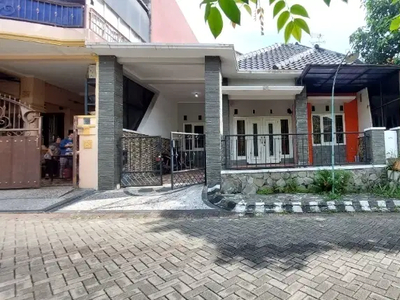 kontrakan rumah bagus di bukit cemara tujuh depan kampus UMM