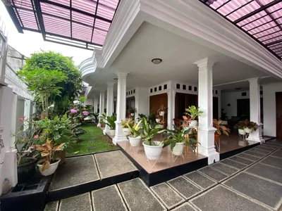 Murah banget Rumah mewah rasa Villa di Ciomas bogor