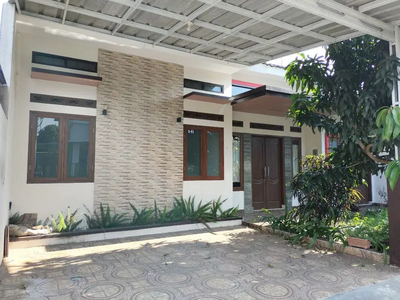 Rumah Asri Terawat 1 lantai Di Pesantren Cibabat Cimahi Bandung Barat