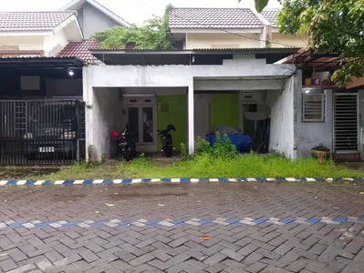 Rumah Butuh sedikit Renov Murah di Perum Valencia Residence, Gedangan