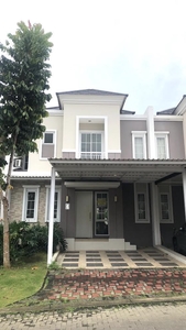 Dijual Rumah cantik di Savia BSD City Depan Jalan Utama