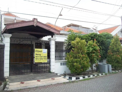 Rumah di Manyar Tirtoyoso Utara