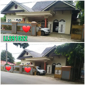 Rumah di pinggir jalan Leuwinanggung Cibubur