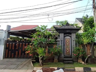 Rumah Harga BU Gaya Bali Estetik LT 270m2 furnised di kramat jati