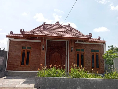 RUMAH KONSEP ETNIK JAWA SIAP HUNI JOGJA