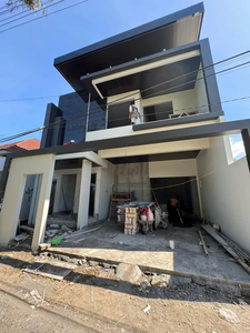 Rumah Mewah Hanya 50m dari Jalan Purwomartani dekat Pamela 7, Ukrim