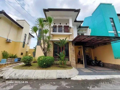 Rumah Modern Minimalis 2 Lantai Dalam Perum Sorowajan Utara JEC