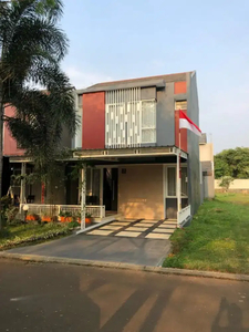 Rumah siap huni, view danau di Citra Gran Cibubur